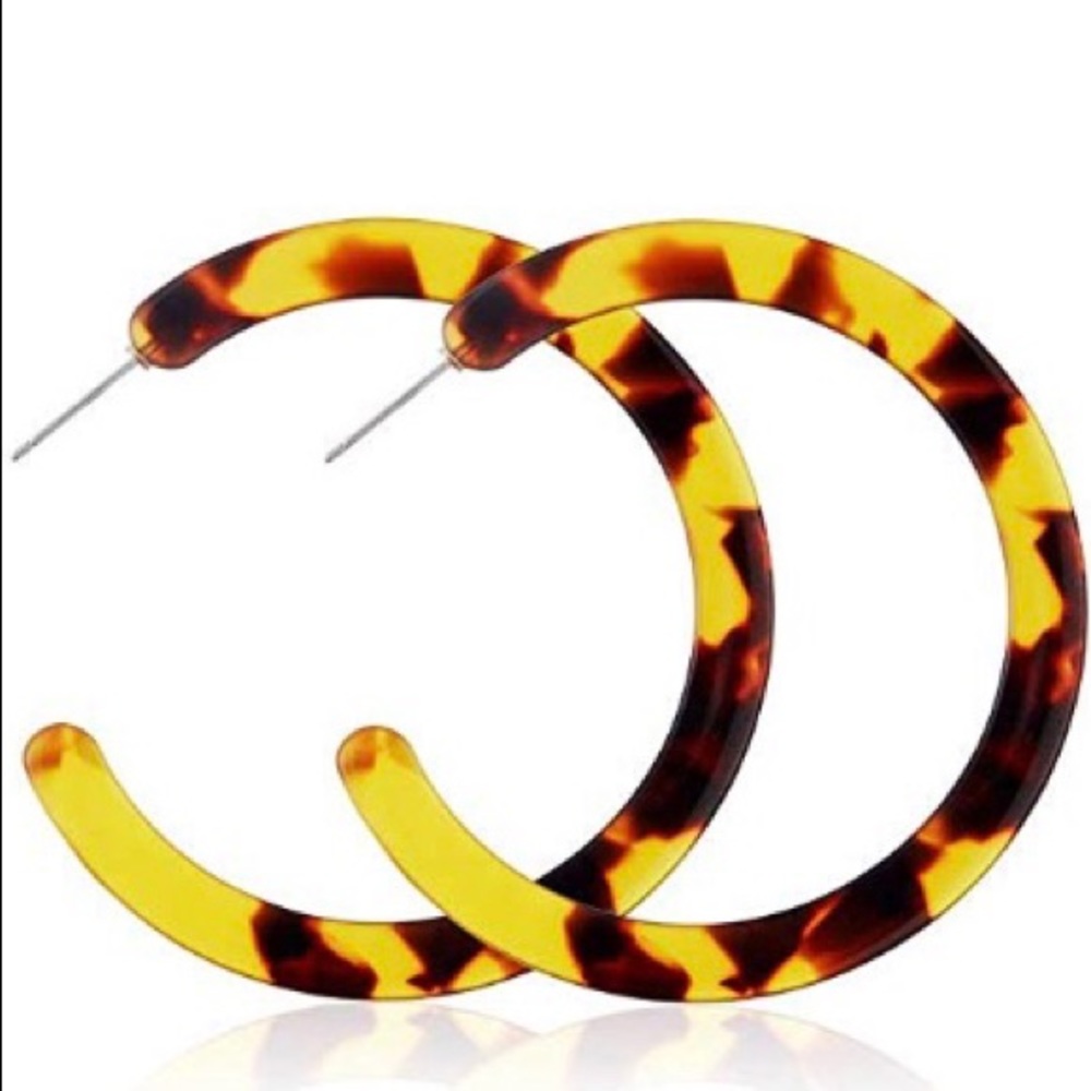 🔥SOLD🔥 BaubleBar style acrylic earring